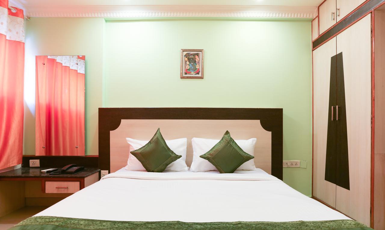 Hotel Treebo Trip Grand Regency Bangalore Exterior foto